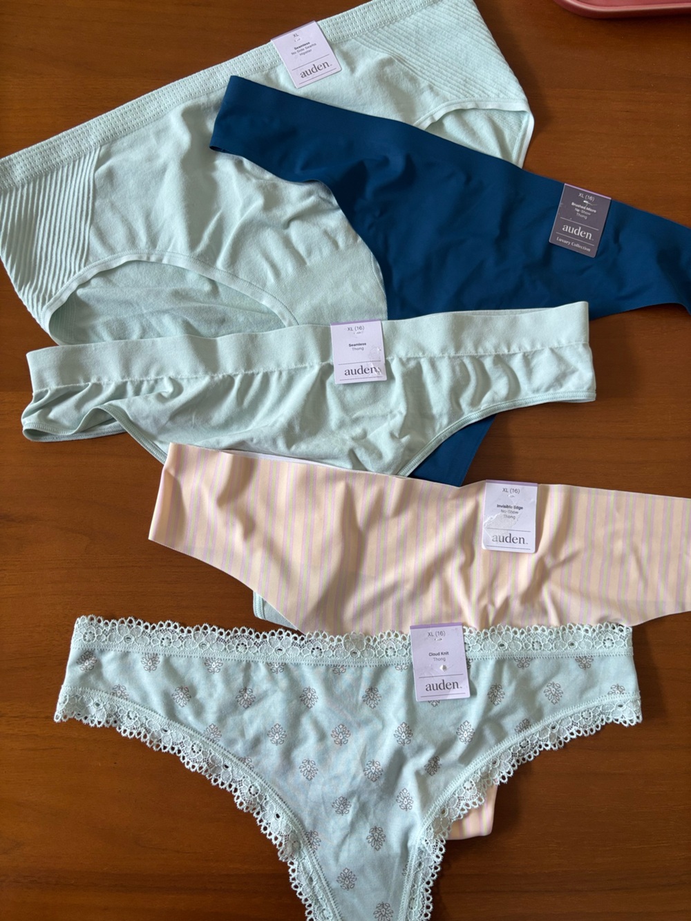 Auden Women's 5 NWT Underwear